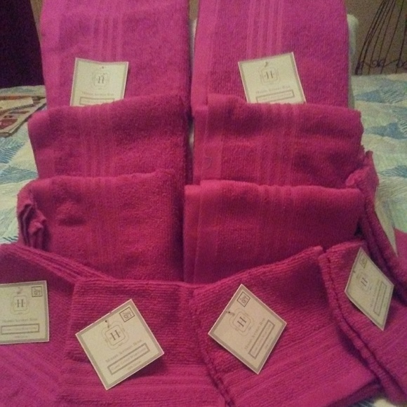 Modern southern home Other - Hand and wash towels (raspberry color)&